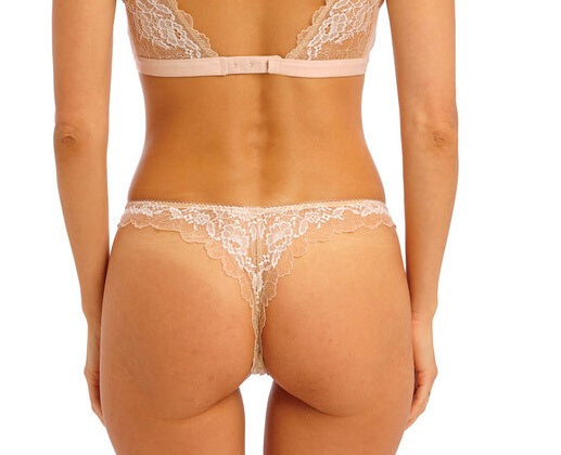 String Wacoal - Lace Perfection - Beige - CAC