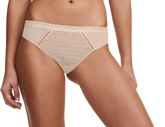 String Chantelle - Monogram - Beige - 01N