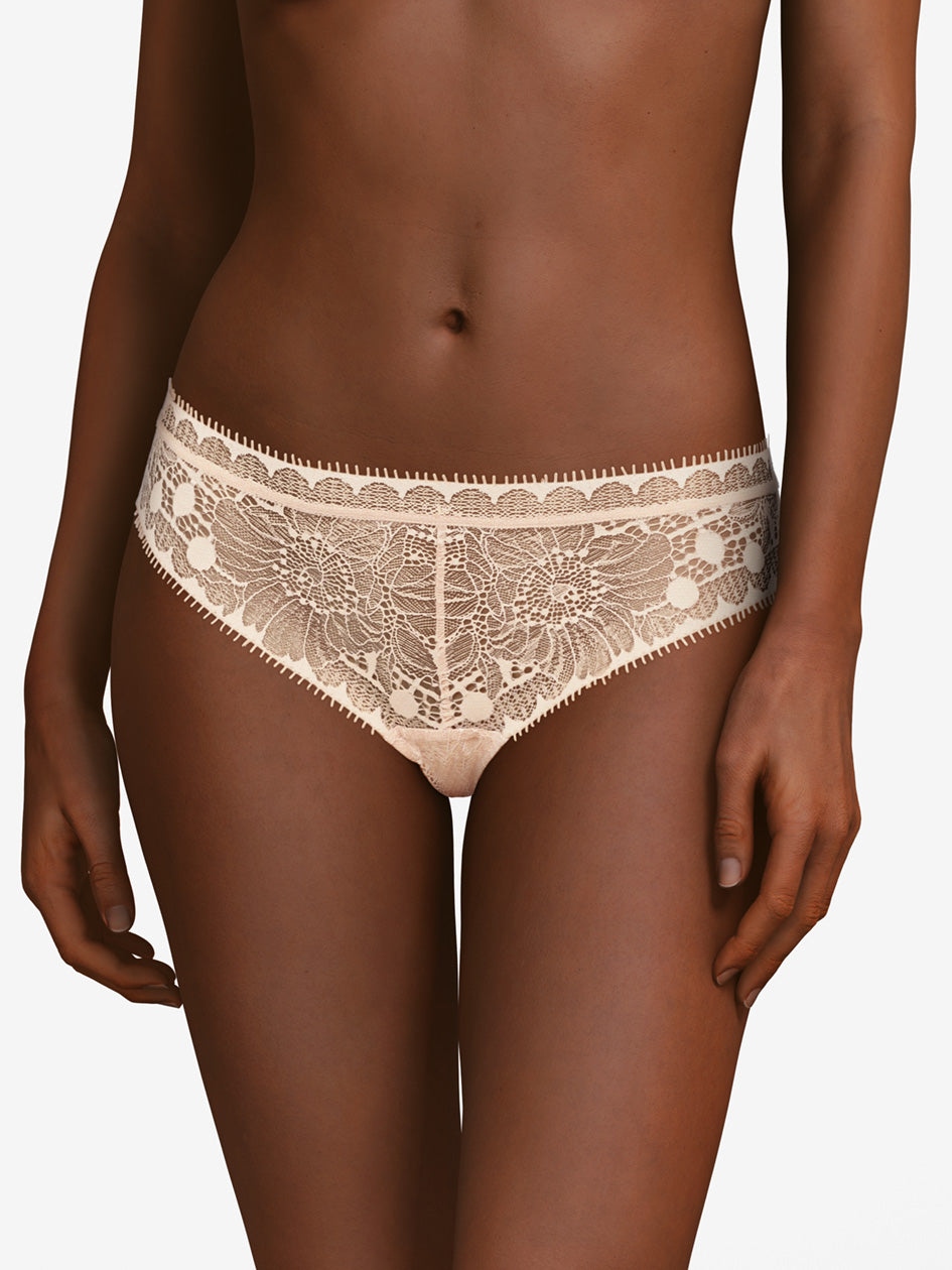 String Chantelle - Day To Night - Beige - 01N
